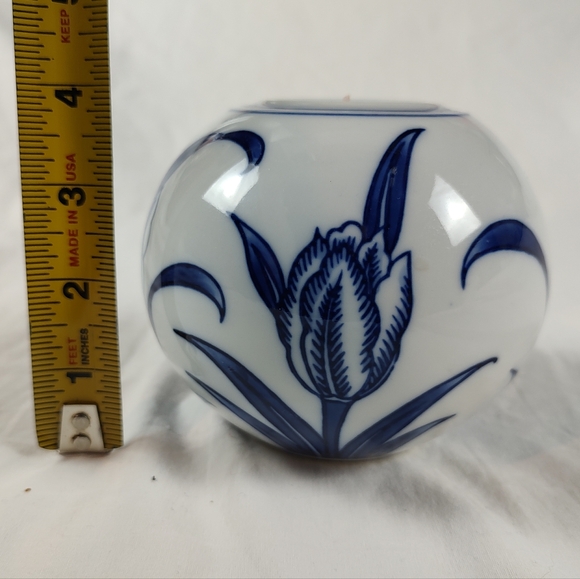Bombay Blue White Floral Porcelain Sphere Tealight Candle Holder - Picture 9 of 9